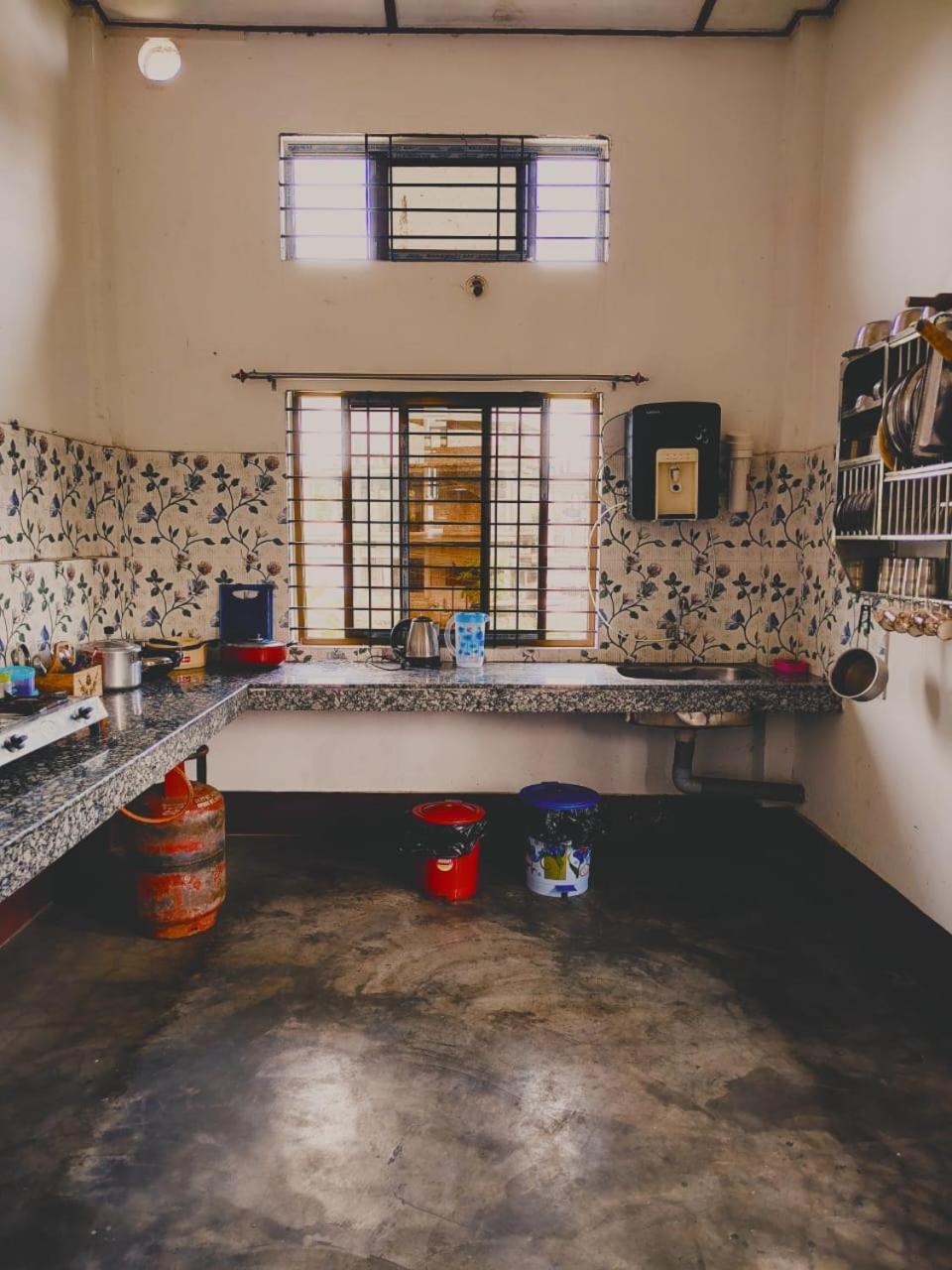 Gayatri Homestay Dibrugarh Εξωτερικό φωτογραφία